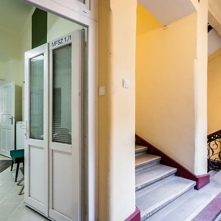 BpR Turquoise Simplicity Apartment Budapest Extérieur photo